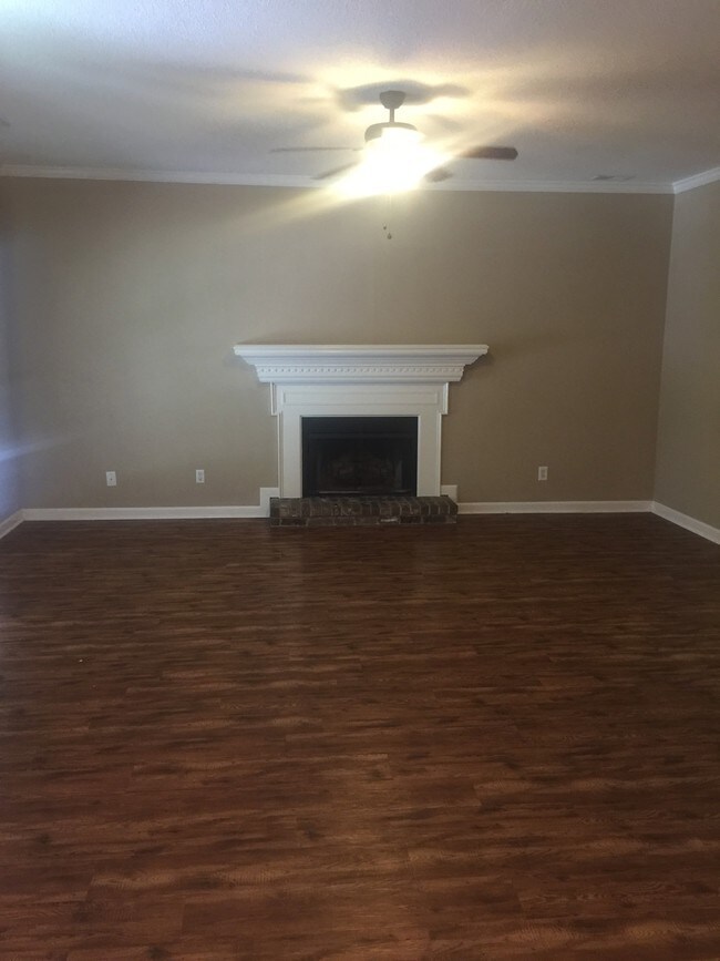 Foto del edificio - 2666 Joshua Cir