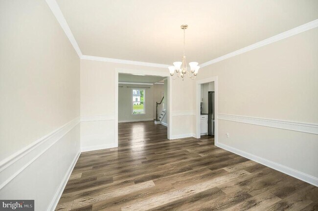 Building Photo - 2211 Camp Geary Ln