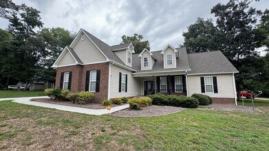 Building Photo - 441 Candlewood Dr