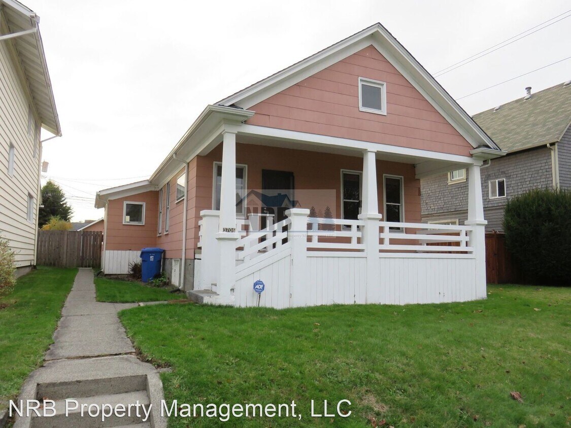 Primary Photo - 3 br, 1 bath House - 3706 S. J Street