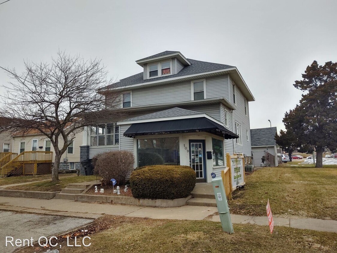 Foto principal - 109 2nd Ave W