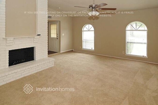 Foto del edificio - 1534 Coffeyville Trail