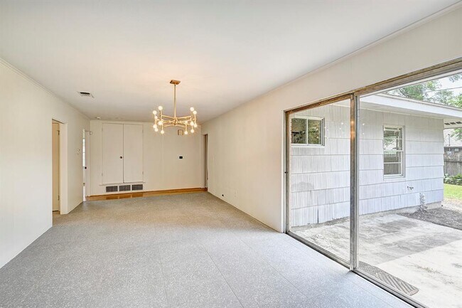 Foto del edificio - 9771 Westview Dr