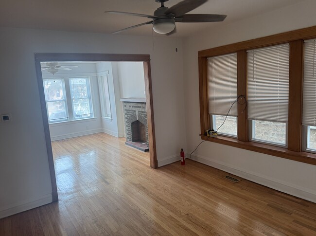 Foto del edificio - 2944 N Luna Ave