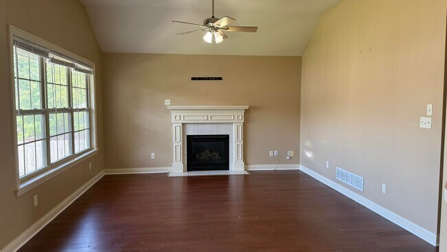 Building Photo - 5109 Lake Trout Ct