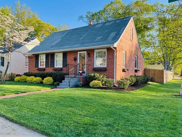 Foto principal - 4000 W Grace St