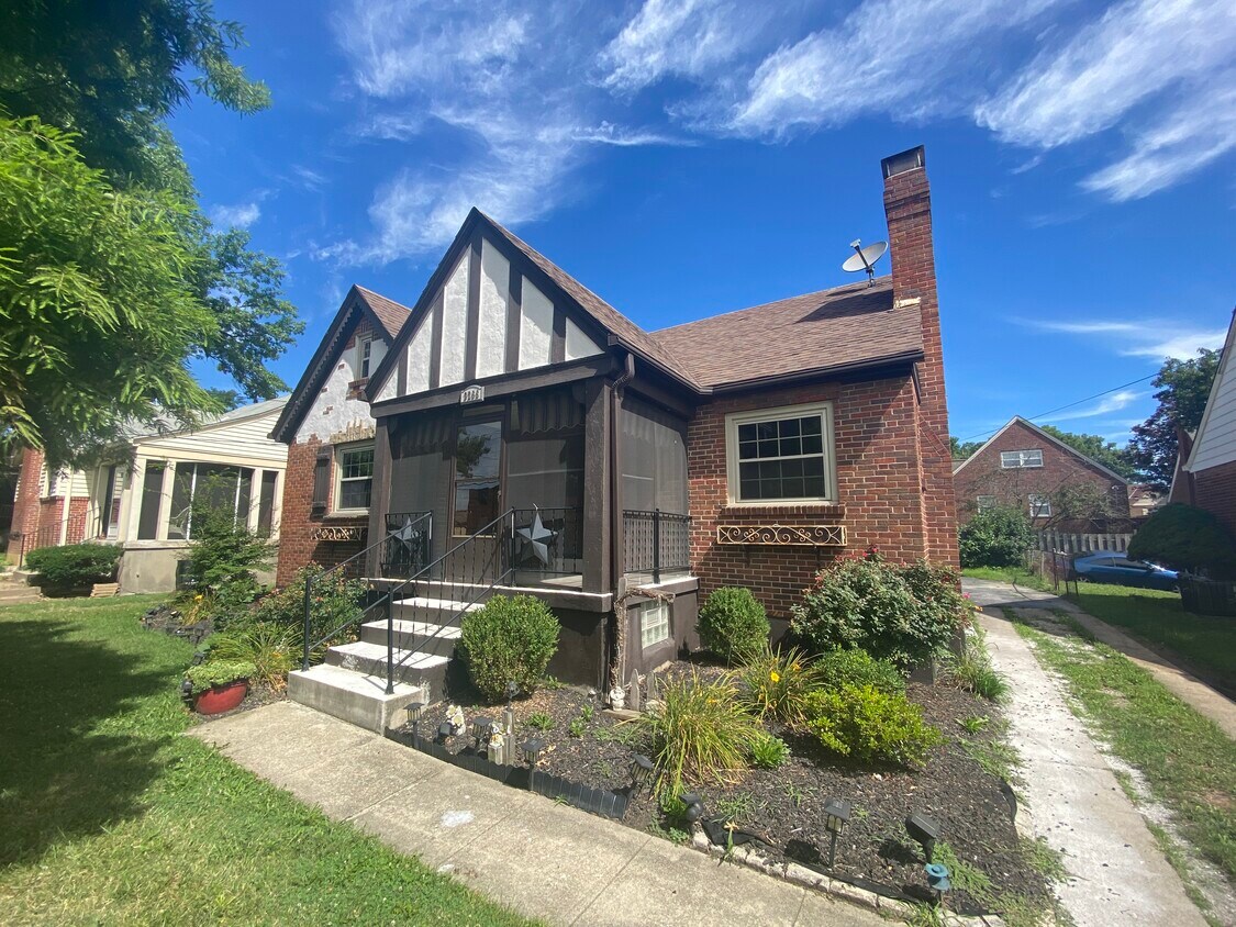 3268 Werk Rd, Cincinnati, OH 45211 House Rental in Cincinnati, OH