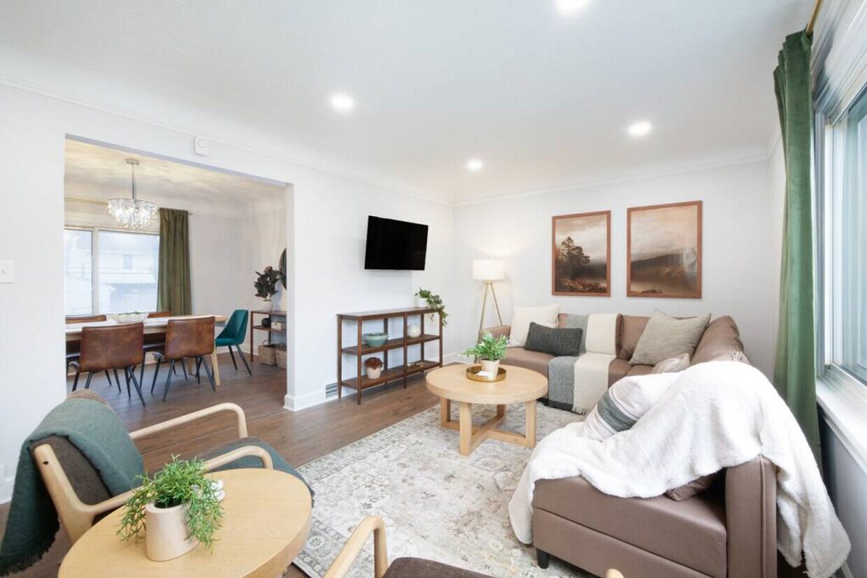 Foto principal - 3544 Tuttle Ave