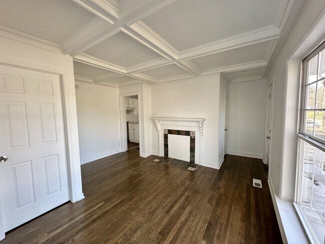 Foto del edificio - 1341 Pineview Rd