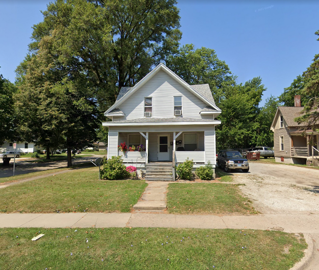 Building Photo - 809 N Prospect Ave