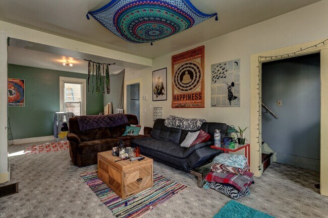 Foto del edificio - 614 Potter St