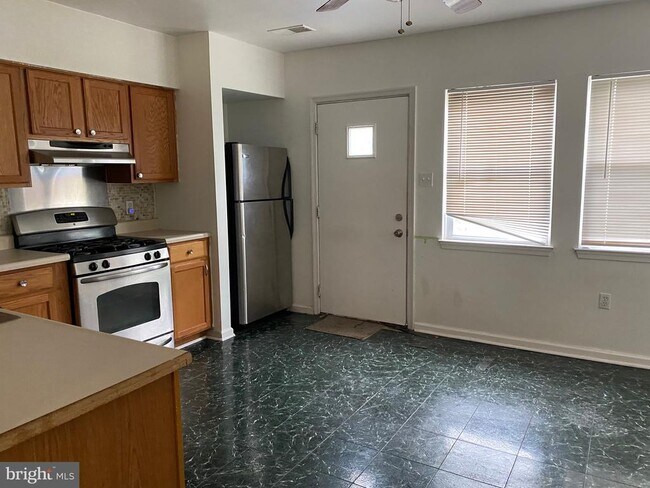 Foto del edificio - 2614 W Oakdale St