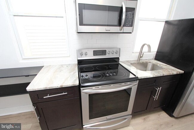 Building Photo - 2019 N 2nd St