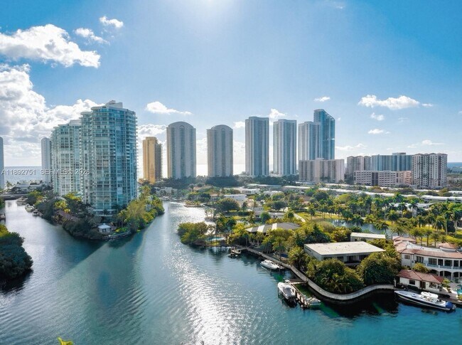 Foto del edificio - 400 Sunny Isles Blvd