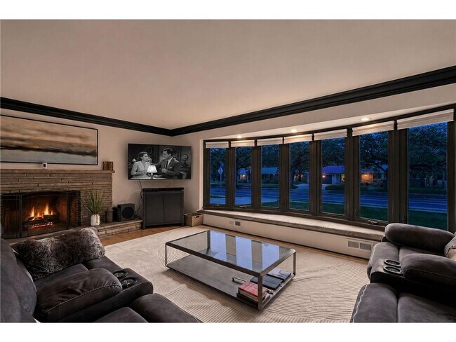 Foto del edificio - 4424 W 70th St