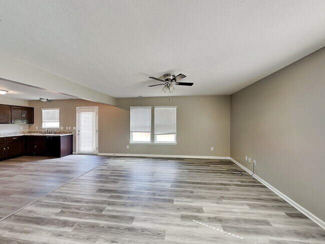 Foto del edificio - 4037 Little Bighorn Dr