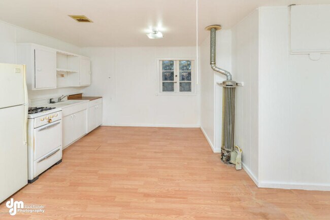 Foto del edificio - 838 Irwin St.