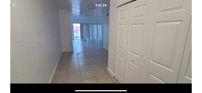 Foto del edificio - 9375 Fontainebleau Blvd