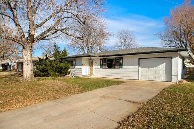 Building Photo - 1028 Montview Road