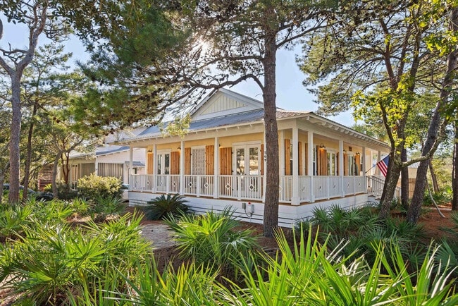 Building Photo - 269 San Juan Ave