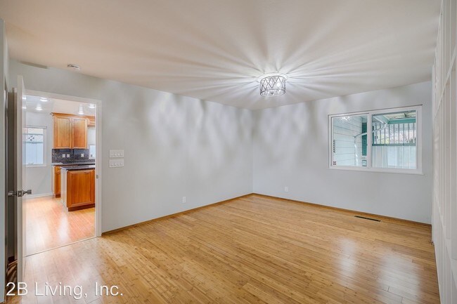 Building Photo - 3 br, 2.5 bath House - 7771 Hansom Drive