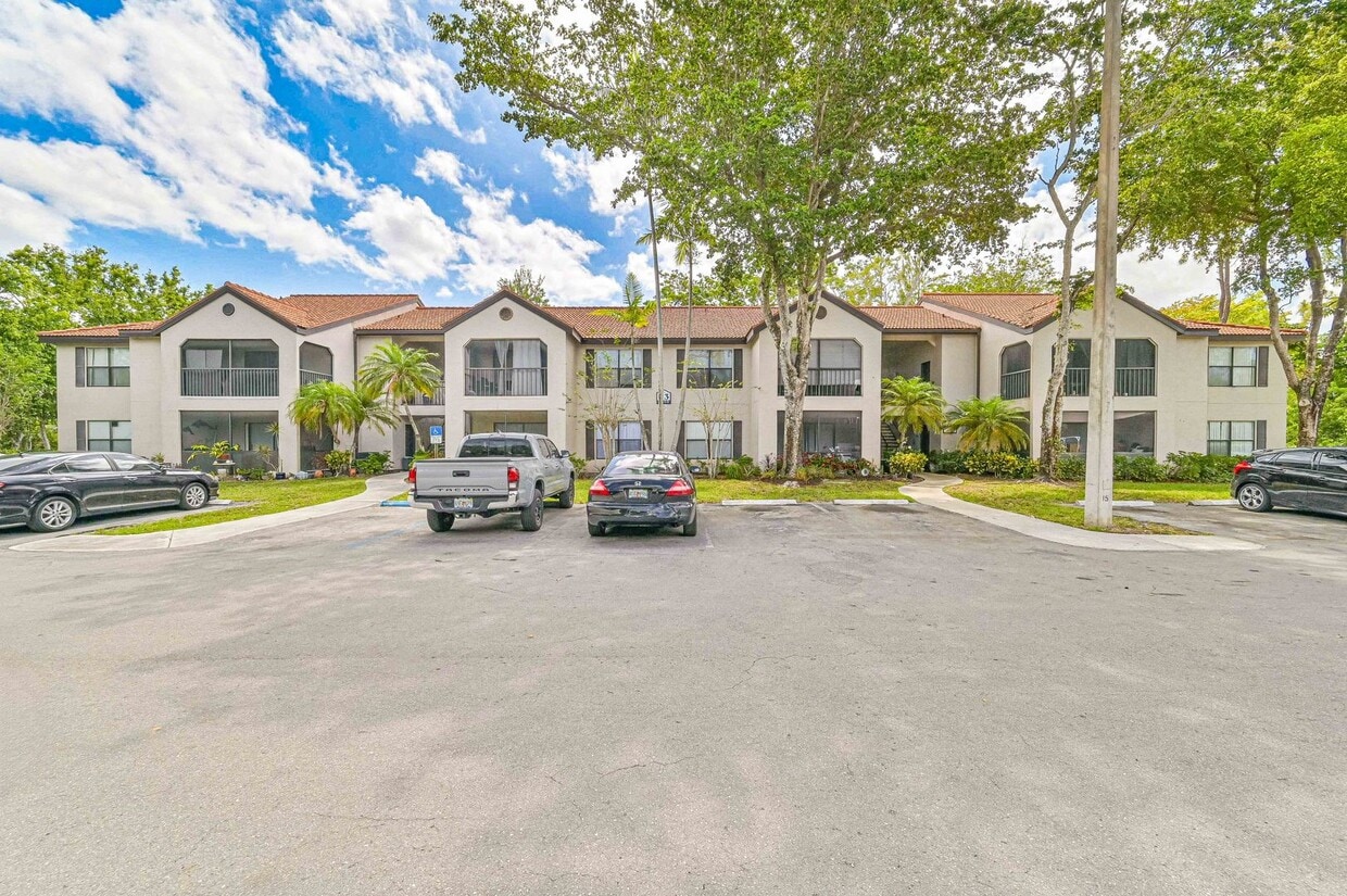NOW AVAILABLE - 1 Bed 1 Bath Apartment in... - NOW AVAILABLE -  1 Bed 1 Bath Apartment in...