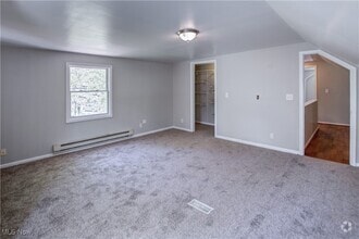 Building Photo - 2016 Revere Rd