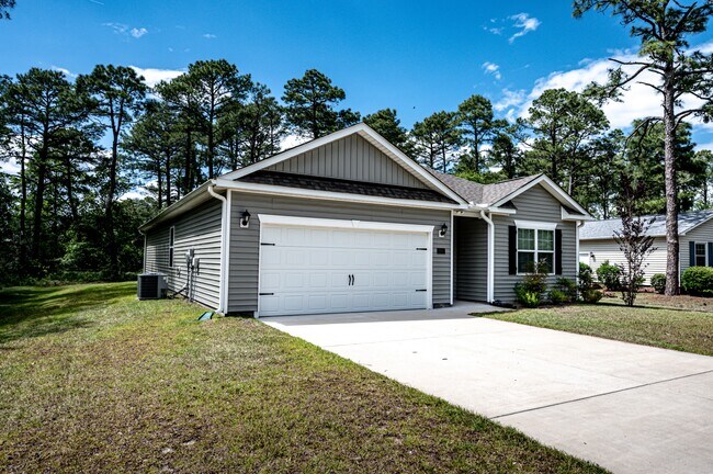 Building Photo - 1201 Santa Lucia Dr