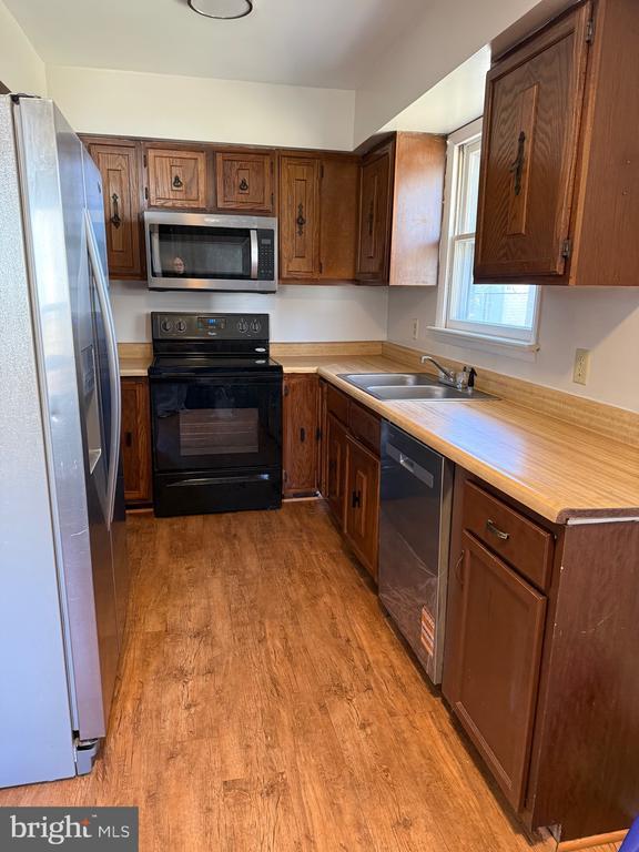 Foto del edificio - 4364 Albemarle Ct