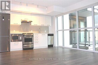 Building Photo - 87 Peter St