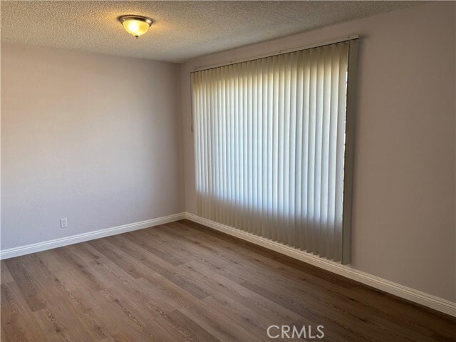 Foto del edificio - 4945 Persimmon Ave