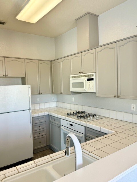 Foto del edificio - 505 Condor Pl