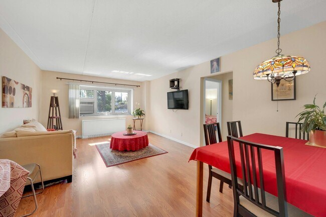 Foto del edificio - 470 Halstead Ave