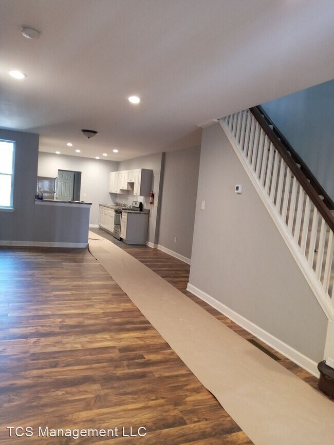 Foto del edificio - 3 br, 1 bath House - 5822 Hadfield Street