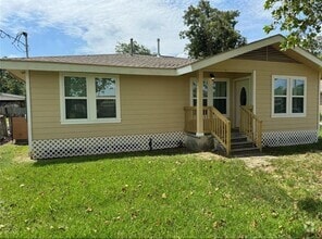 Building Photo - 7009 Lavender St