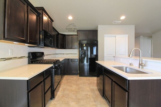 Building Photo - 2955 Cashmere Dr