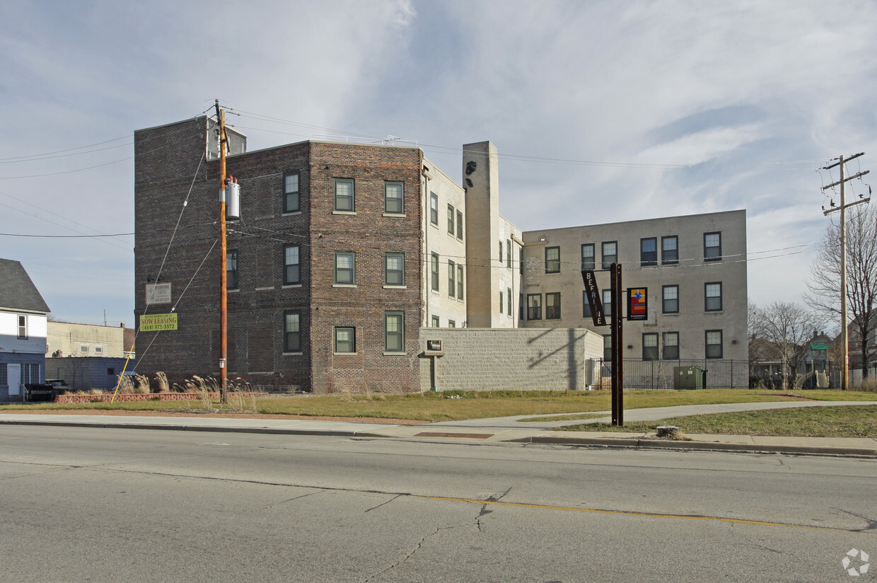 Building Photo - Riverworks Lofts