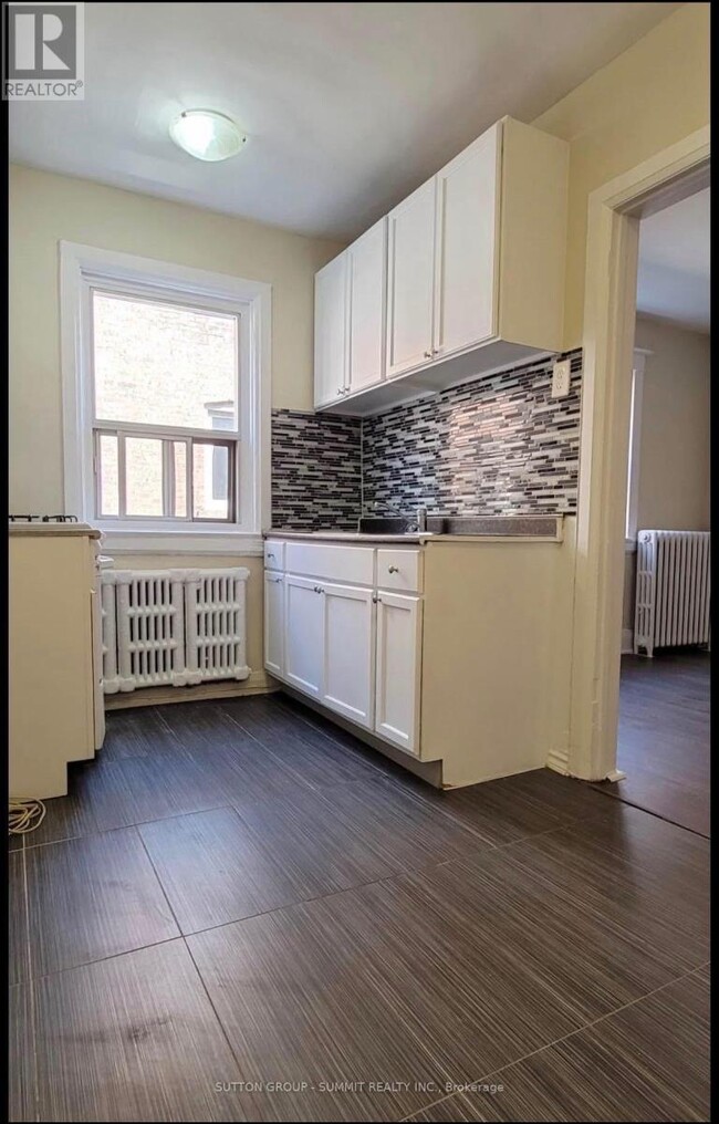 Building Photo - 98 Vaughan Rd