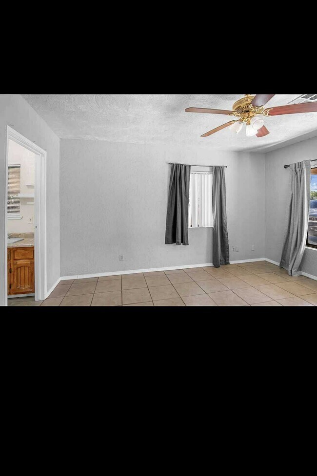 Foto del edificio - 1241 East Ave