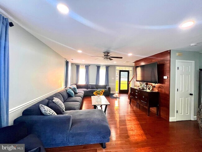 Foto del edificio - 68 Melanie Hollow Ln