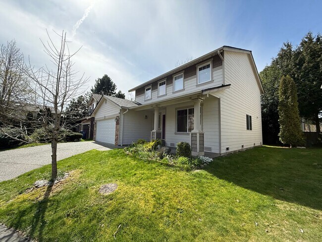 Foto del edificio - 4 Bed 2 Bath Home in Waterbury Meadows