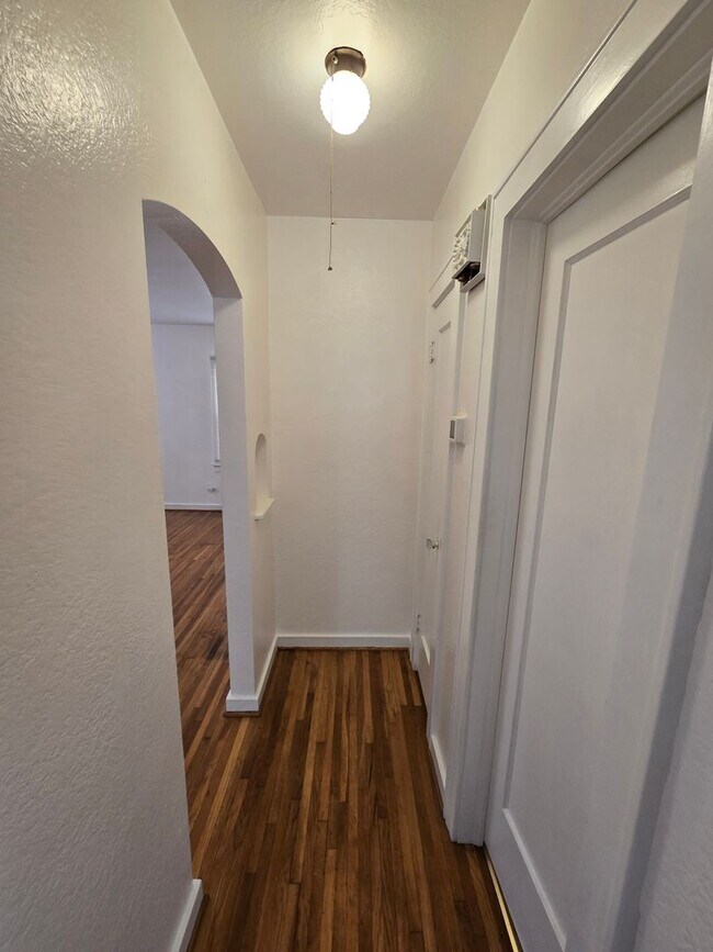 Foto del edificio - Pet Friendly 2 Bed House with a Fenced Yard