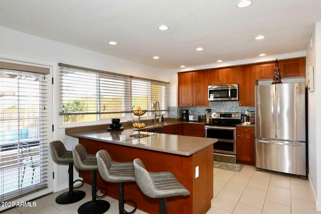 Foto del edificio - 8237 E Orange Blossom Ln