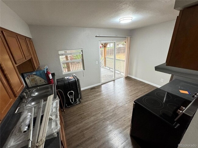 Building Photo - 15532 E Gunnison Pl