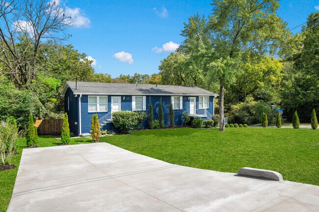 Foto del edificio - 2112 Sanborn Dr