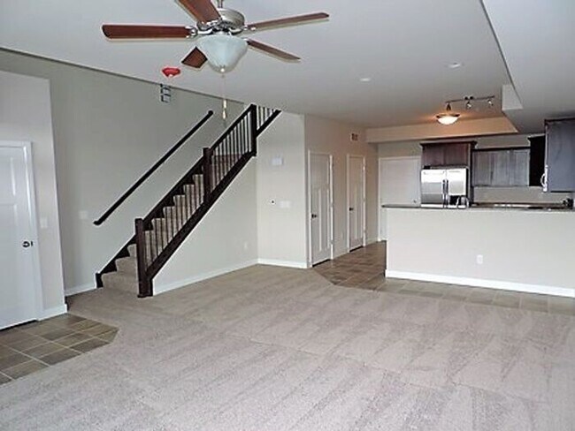 Building Photo - $2,000 | 3 Bedroom, 3 Bathroom Townhome | Sublease | Pet Friendly | Available for August 1st, 202...