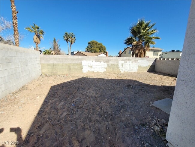 Building Photo - 7324 Empress Dr