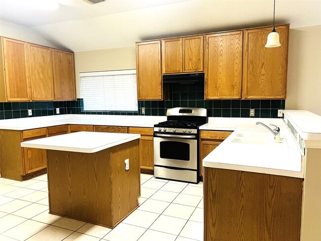 Foto del edificio - 17314 S Summit Canyon Dr