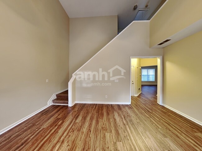 Building Photo - 3202 Davenport Park Ln