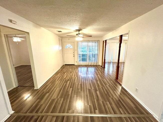 Building Photo - 5403 San Benito Dr
